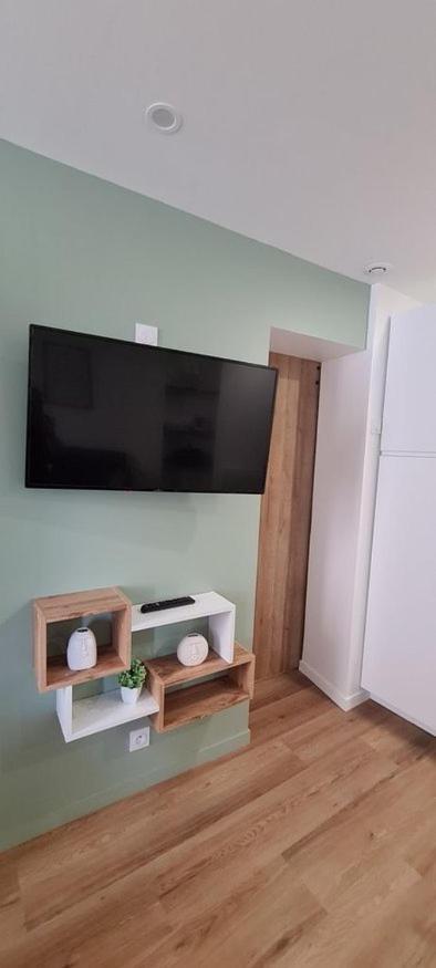 Les Olivettes - Appartement Calme Au Coeur D'アンデューズ エクステリア 写真